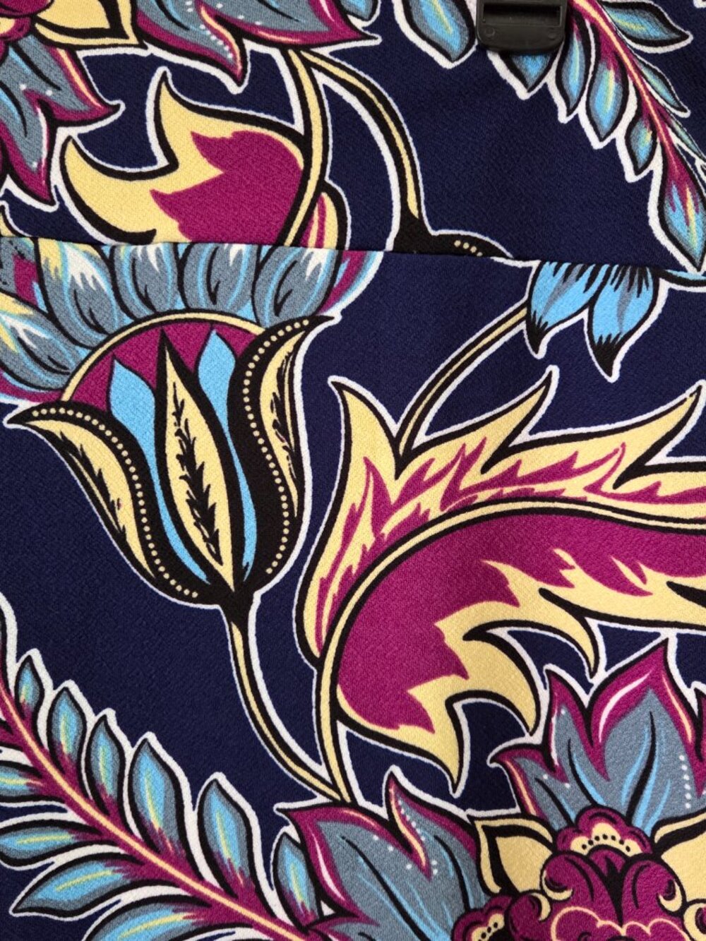 LuLaRoe Skirt XL Paisley Knee Length Pull On Pencil Navy Lt Blue Burgundy Yellow